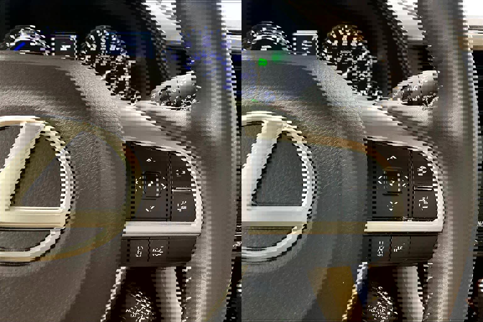 Used 2019 Lexus RX 450h AWD w/ Navigation Package image 24