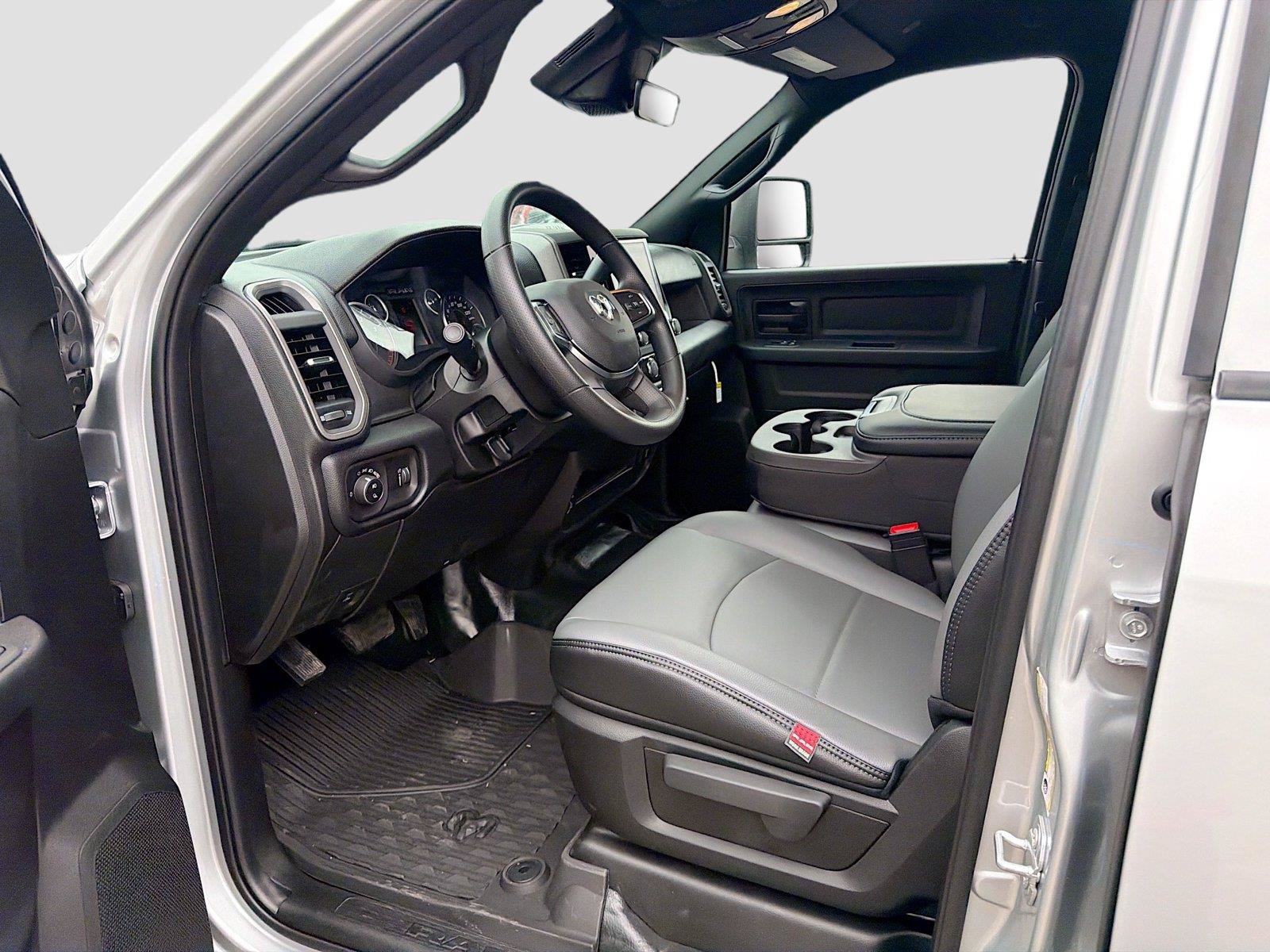 New 2026 RAM 3500 Tradesman w/ Chrome Appearance Group A AWD/4WD image 24