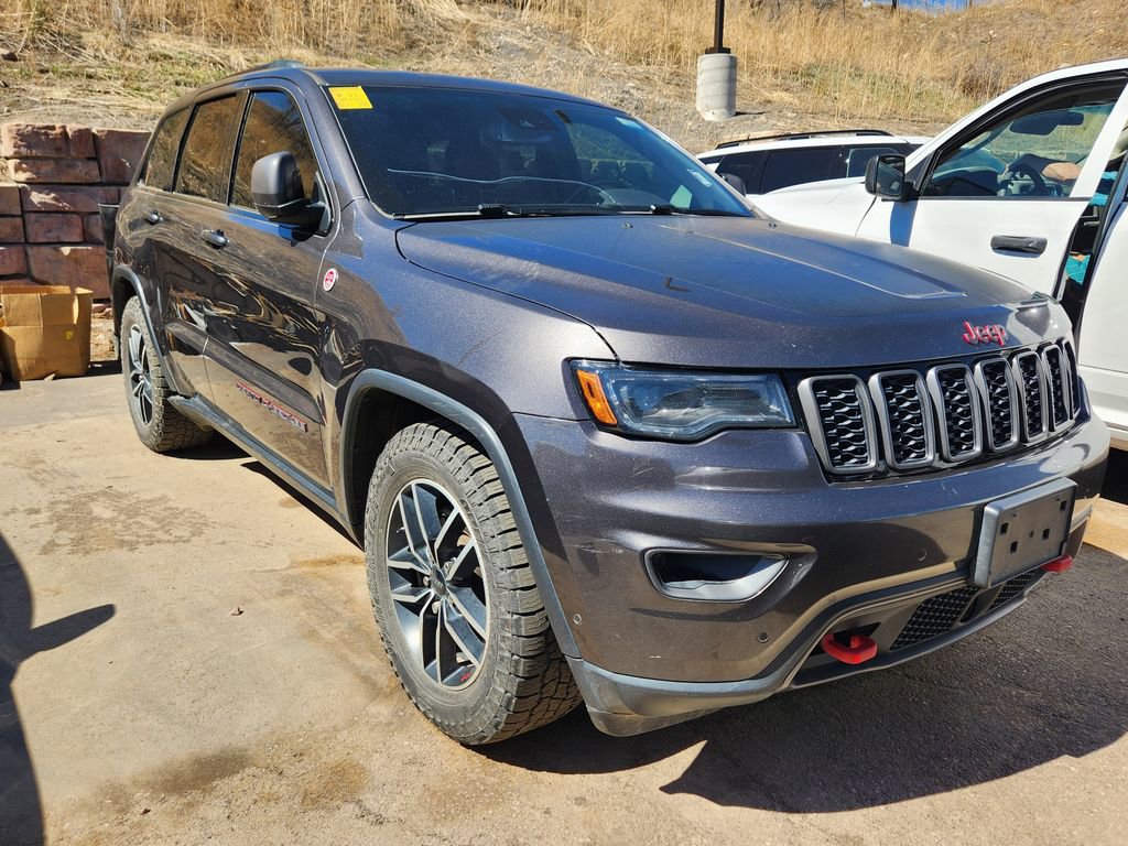 Used 2019 Jeep Grand Cherokee Trailhawk w/ Trailhawk Luxury Group image 2