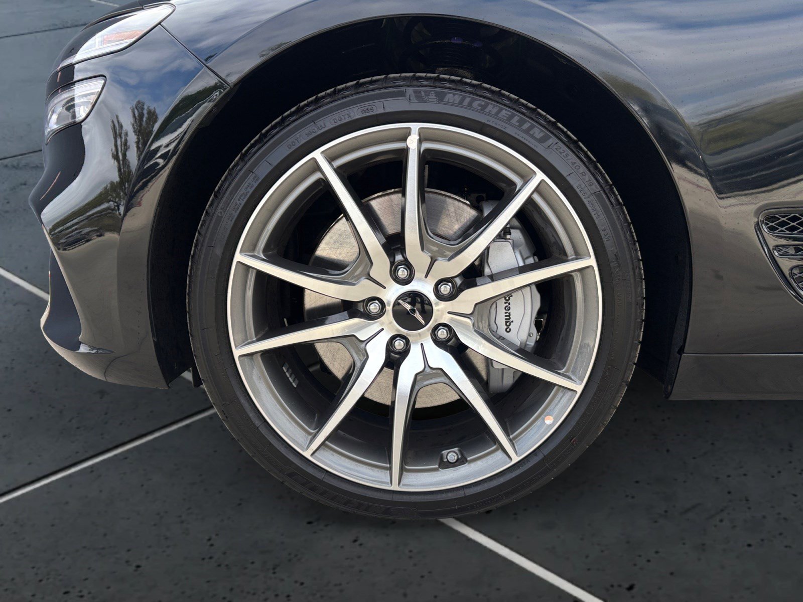 Used 2026 Genesis G70 2.5T image 14