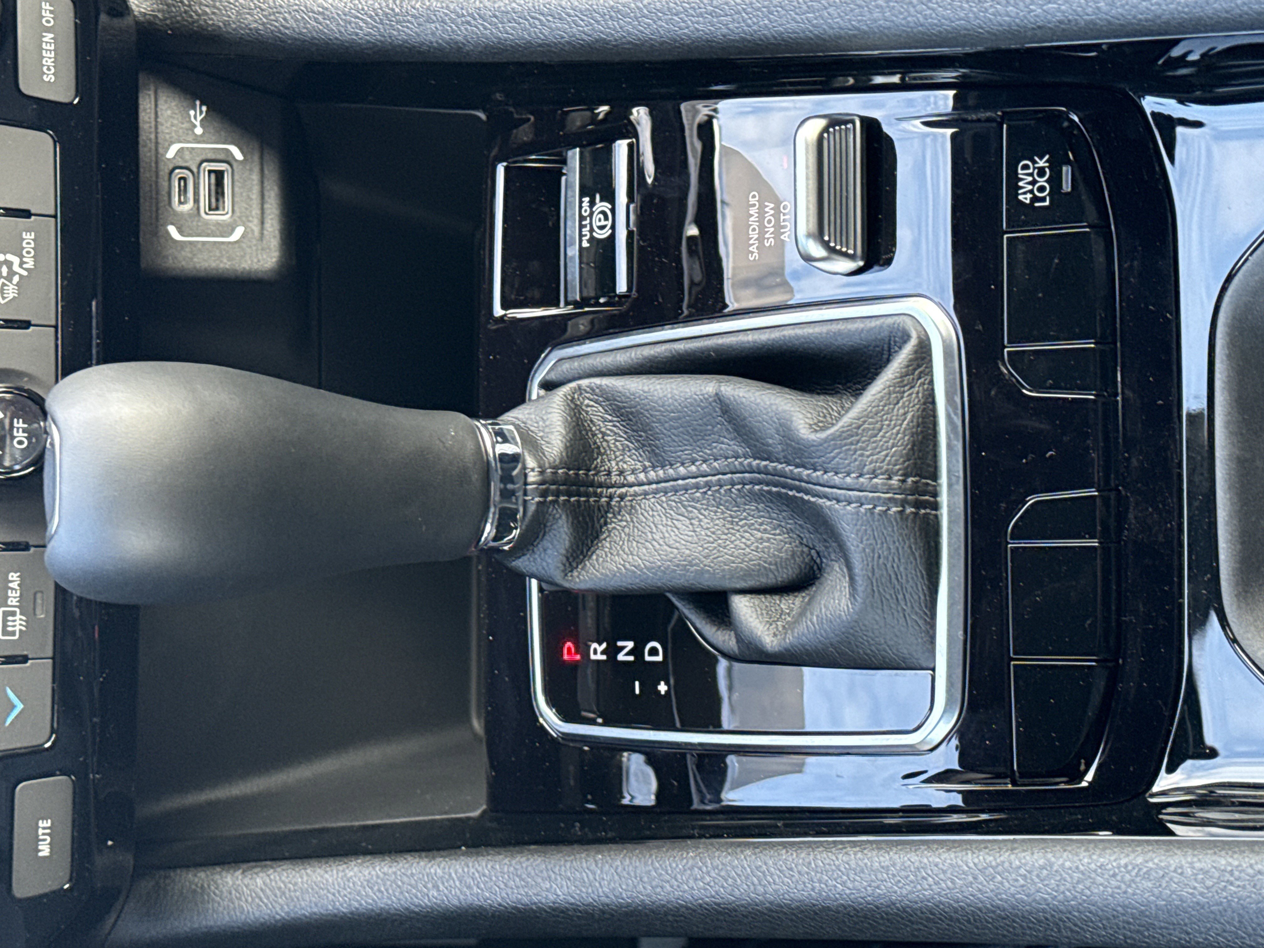 New 2026 Jeep Compass Latitude image 27