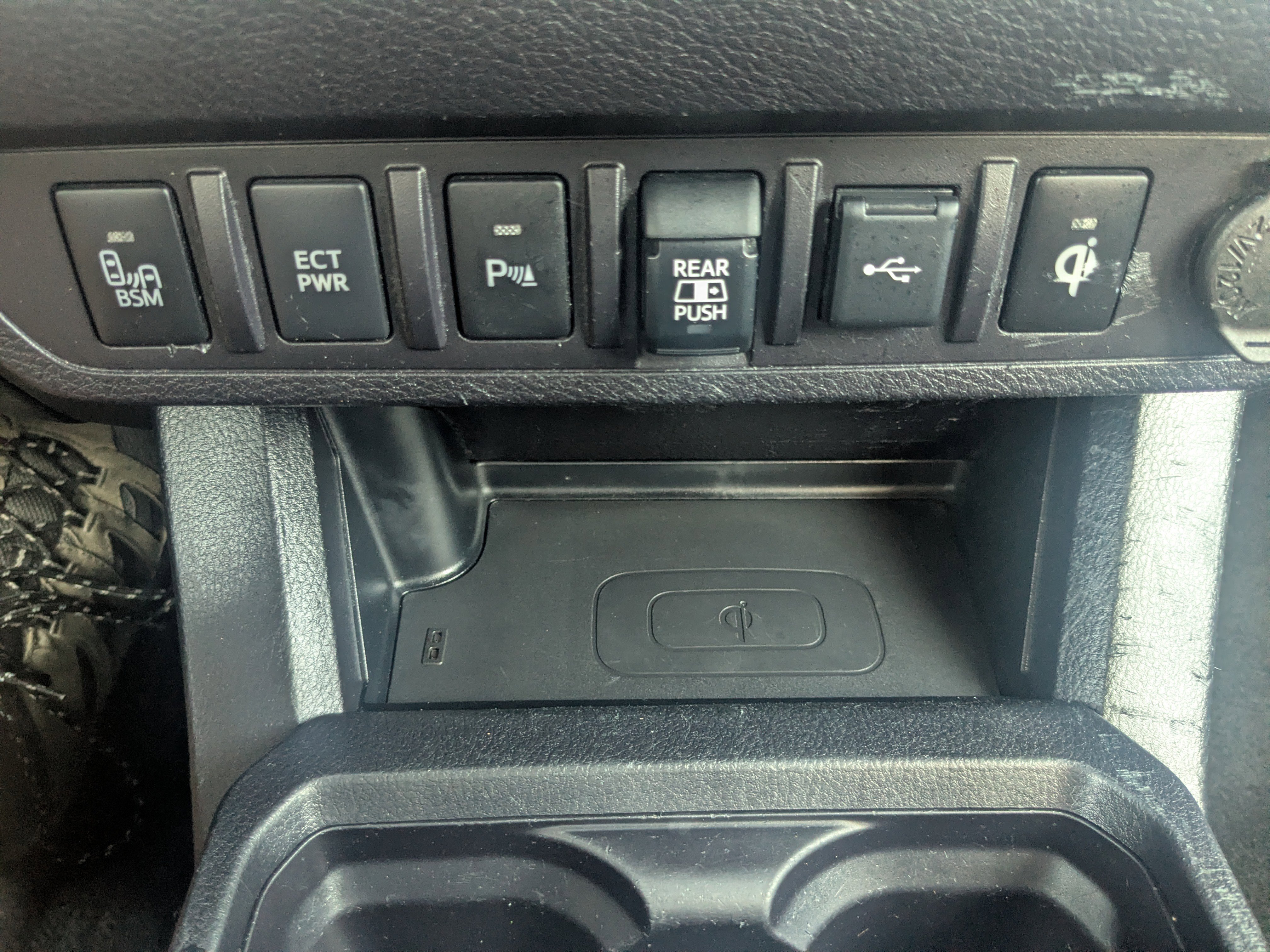 Used 2021 Toyota Tacoma TRD Sport w/ Technology Package image 25