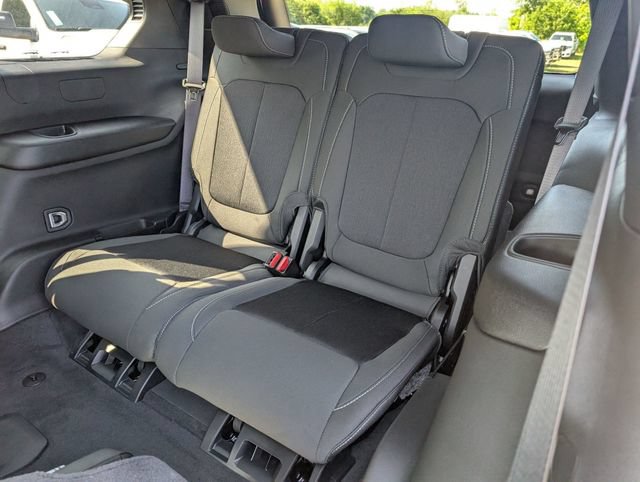 New 2026 Jeep Grand Cherokee L Laredo RWD image 25