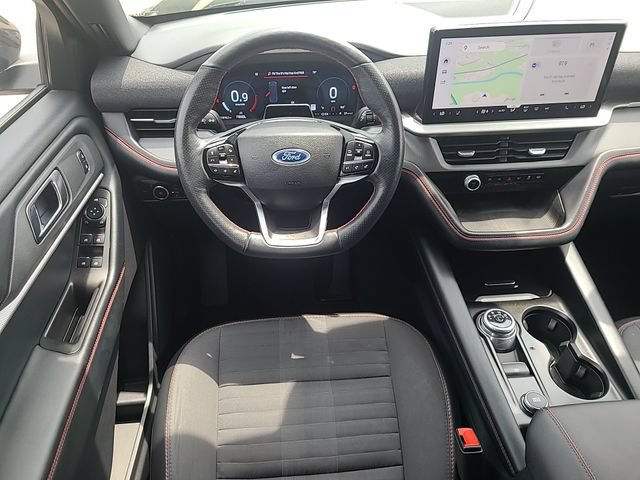 Used 2025 Ford Explorer ST-Line w/ ST-Line Street Pack AWD/4WD image 27