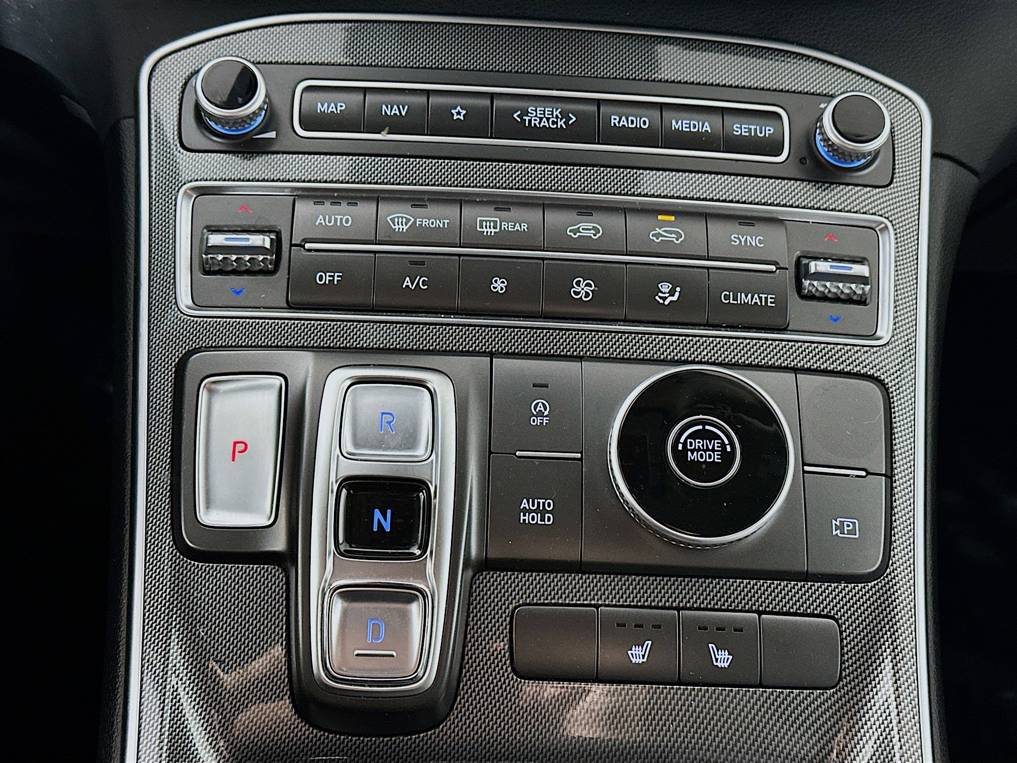 Certified 2023 Hyundai Santa Fe SEL image 16