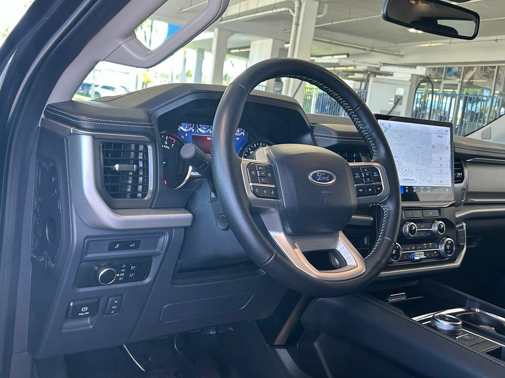 Certified 2024 Ford Expedition XLT RWD image 33