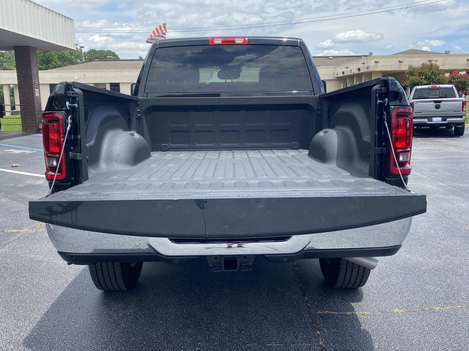 Used 2026 RAM 2500 Big Horn AWD/4WD image 6