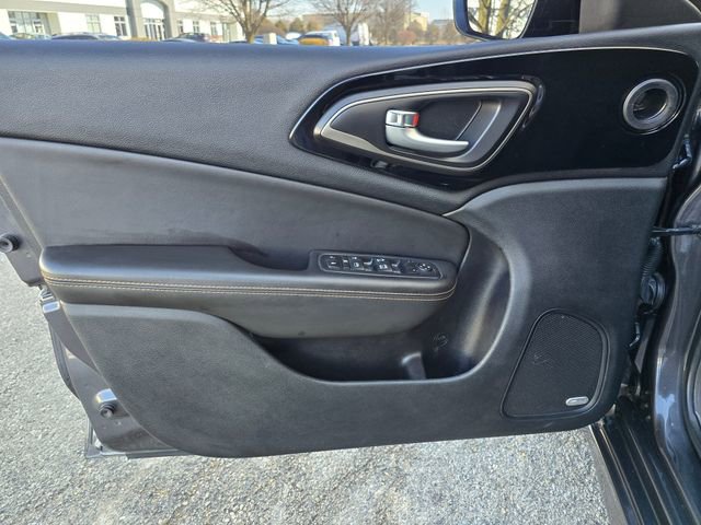 Used 2017 Chrysler 200 S w/ Navigation & Sound Group I image 16