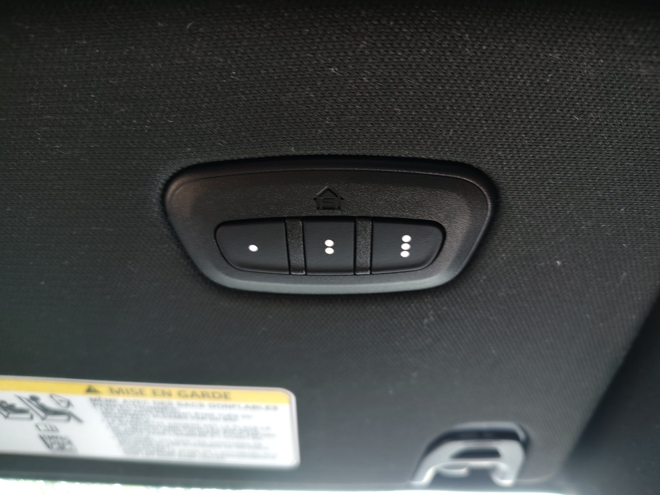 Used 2025 RAM 1500 Laramie AWD/4WD image 34