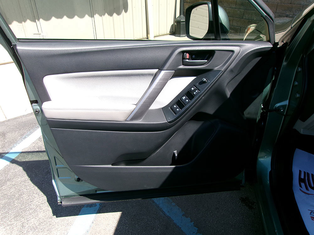 Used 2016 Subaru Forester 2.5i Premium image 16