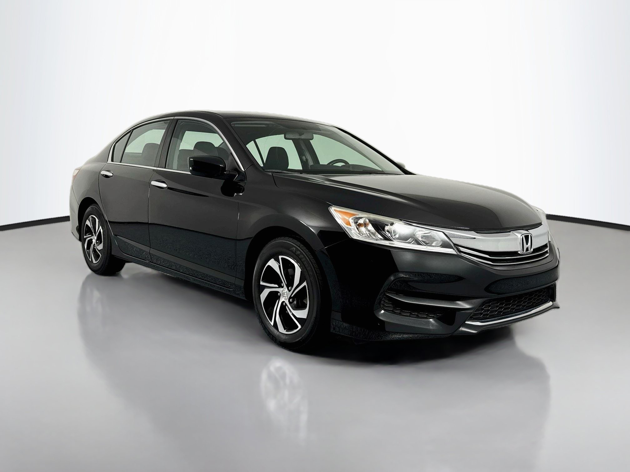 Certified 2017 Honda Accord LX image 3