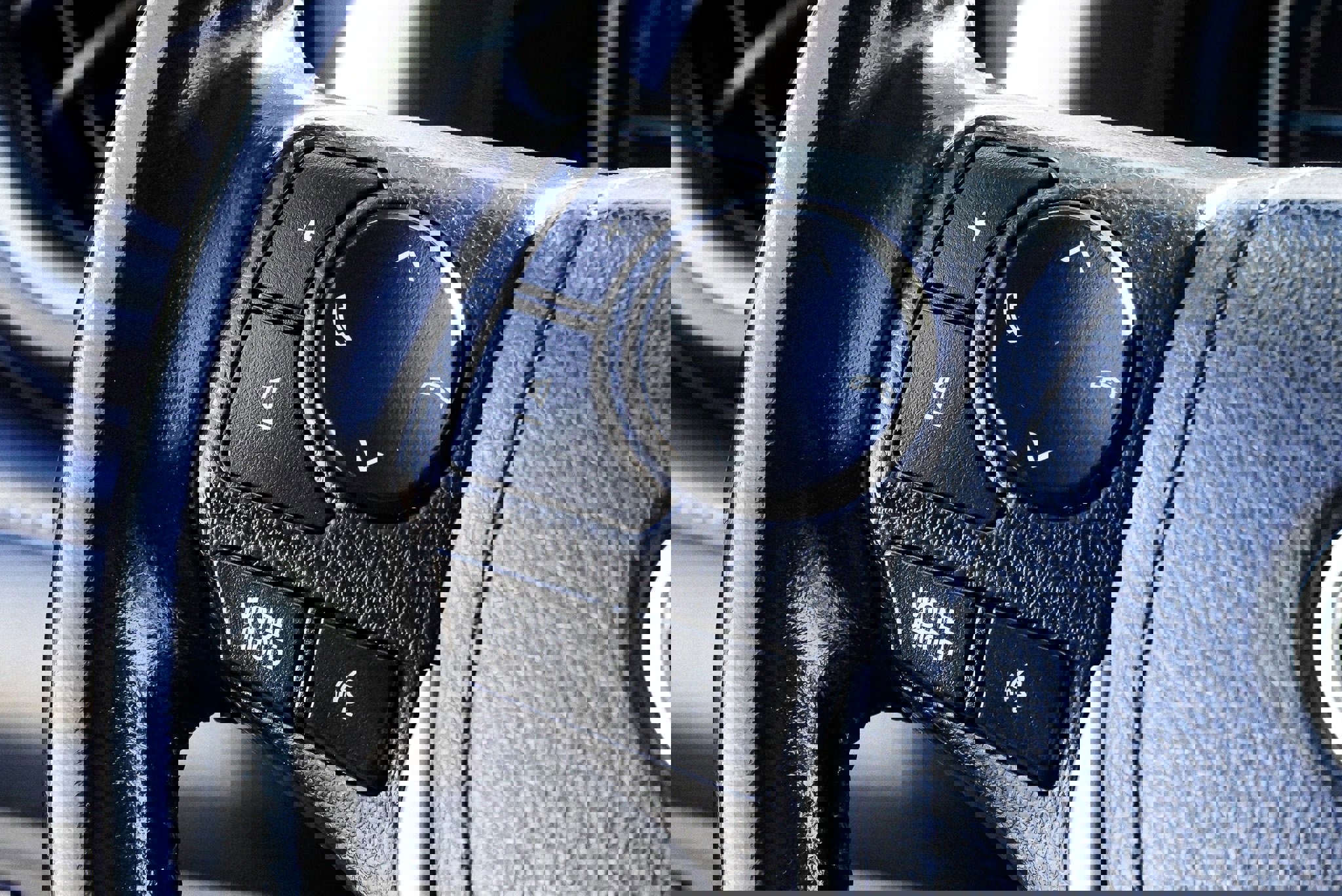 Used 2018 Toyota RAV4 Limited image 34