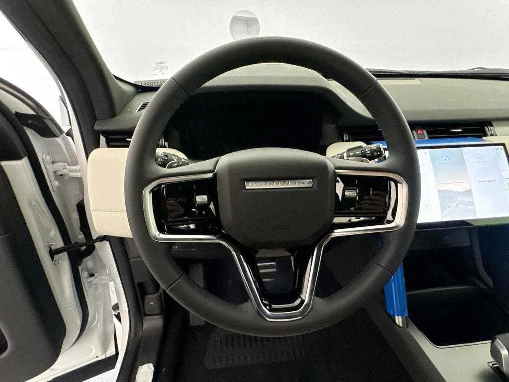 New 2026 Land Rover Discovery Sport Landmark AWD/4WD image 11