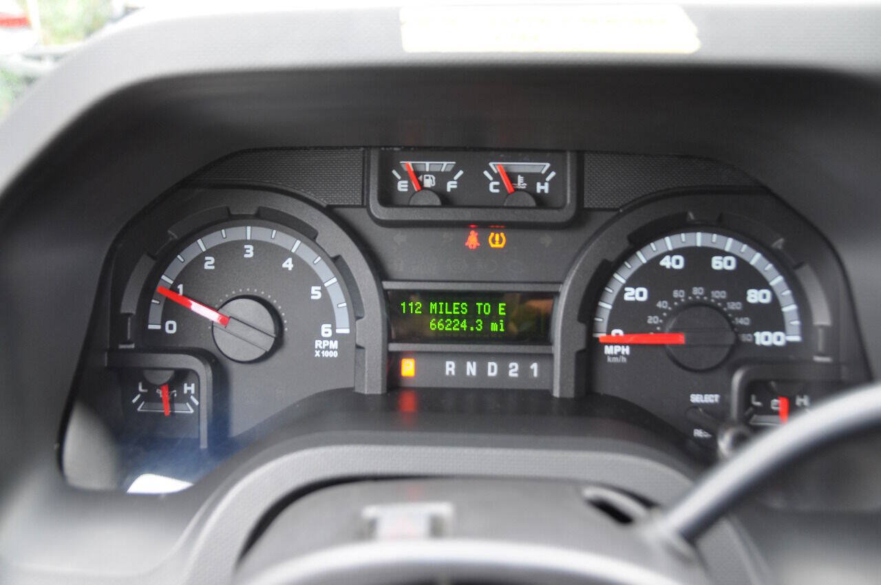 Used 2010 Ford E-350 and Econoline 350 XL RWD image 18