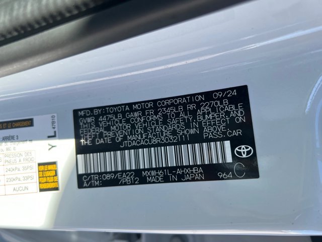 Used 2024 Toyota Prius Prime Premium w/ Advanced Technology Package FWD image 29