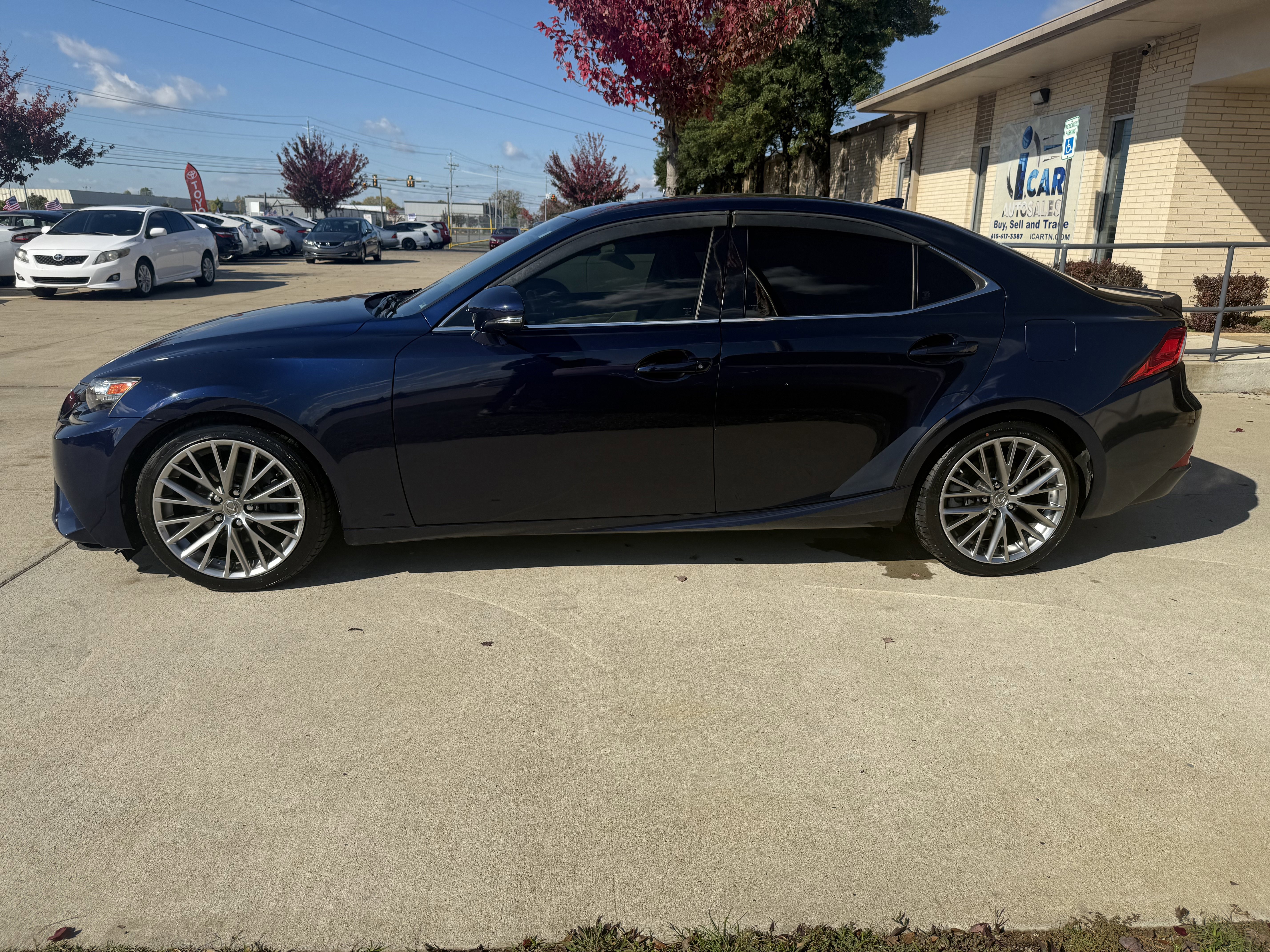 Used 2015 Lexus IS 250 image 4