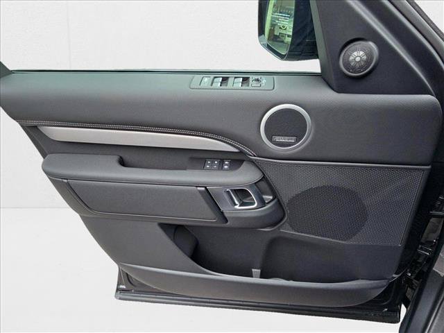 New 2025 Land Rover Discovery Dynamic SE AWD/4WD image 28