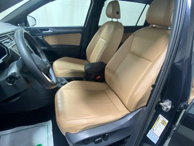 Used 2022 Volkswagen Tiguan SE AWD/4WD image 11