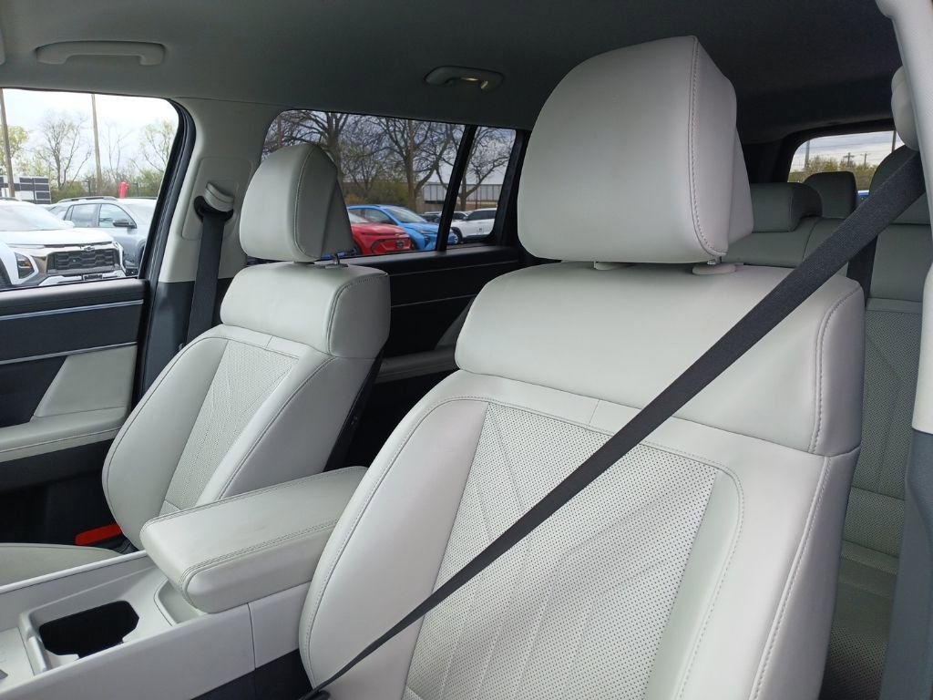 Used 2024 Hyundai Santa Fe SEL AWD/4WD image 12