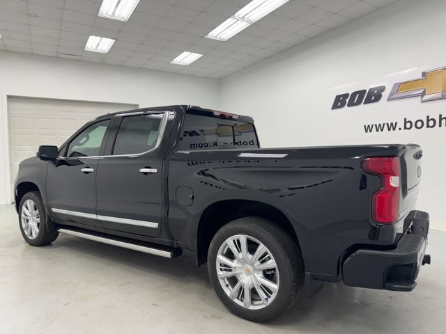 New 2026 Chevrolet Silverado 1500 High Country w/ Technology Package AWD/4WD image 7