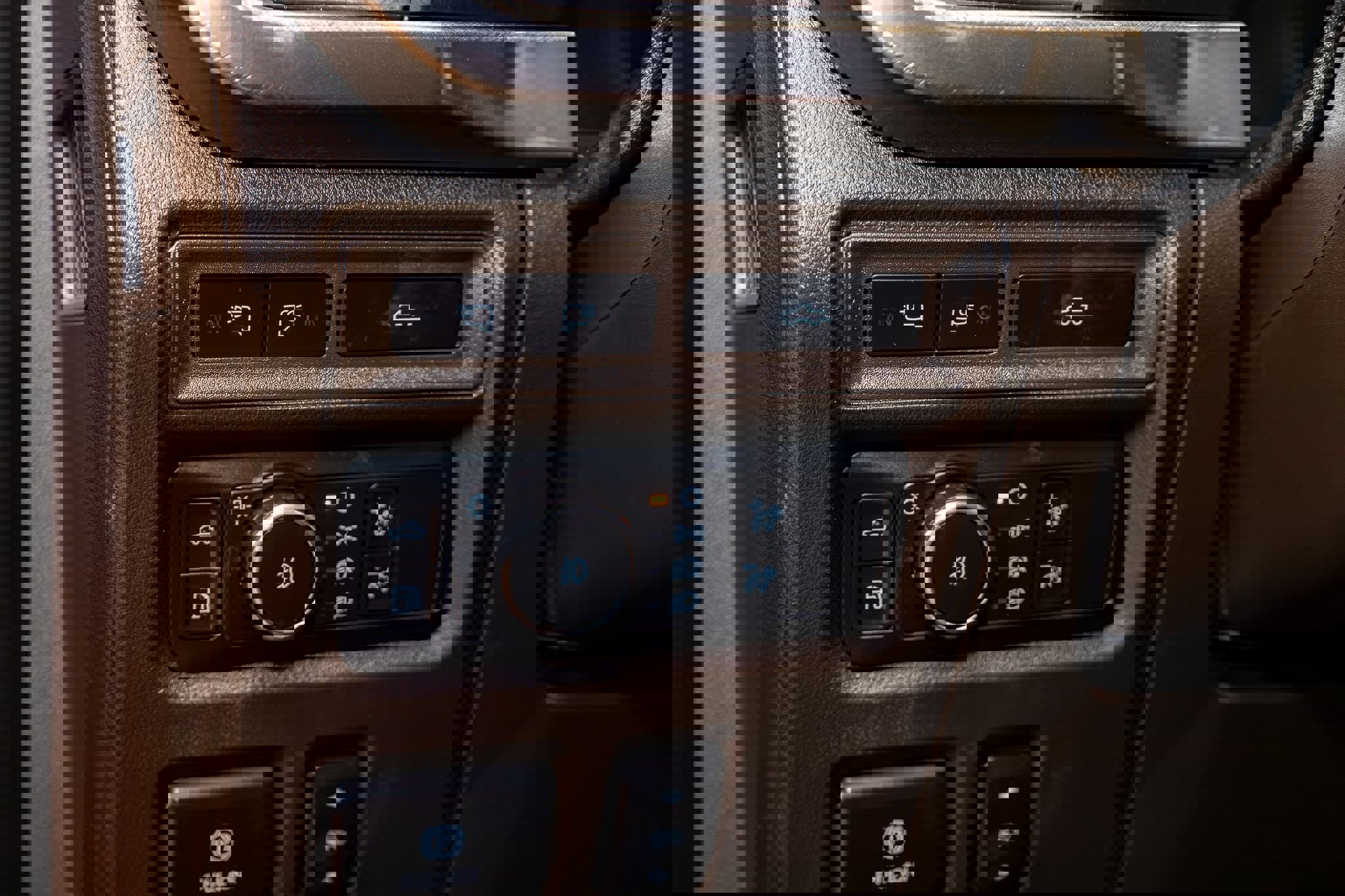 Used 2022 Ford F150 King Ranch w/ Equipment Group 601A High AWD/4WD image 16