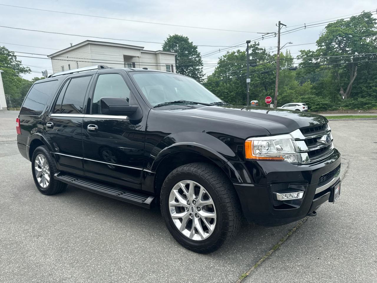 Used 2017 Ford Expedition Limited AWD/4WD image 8