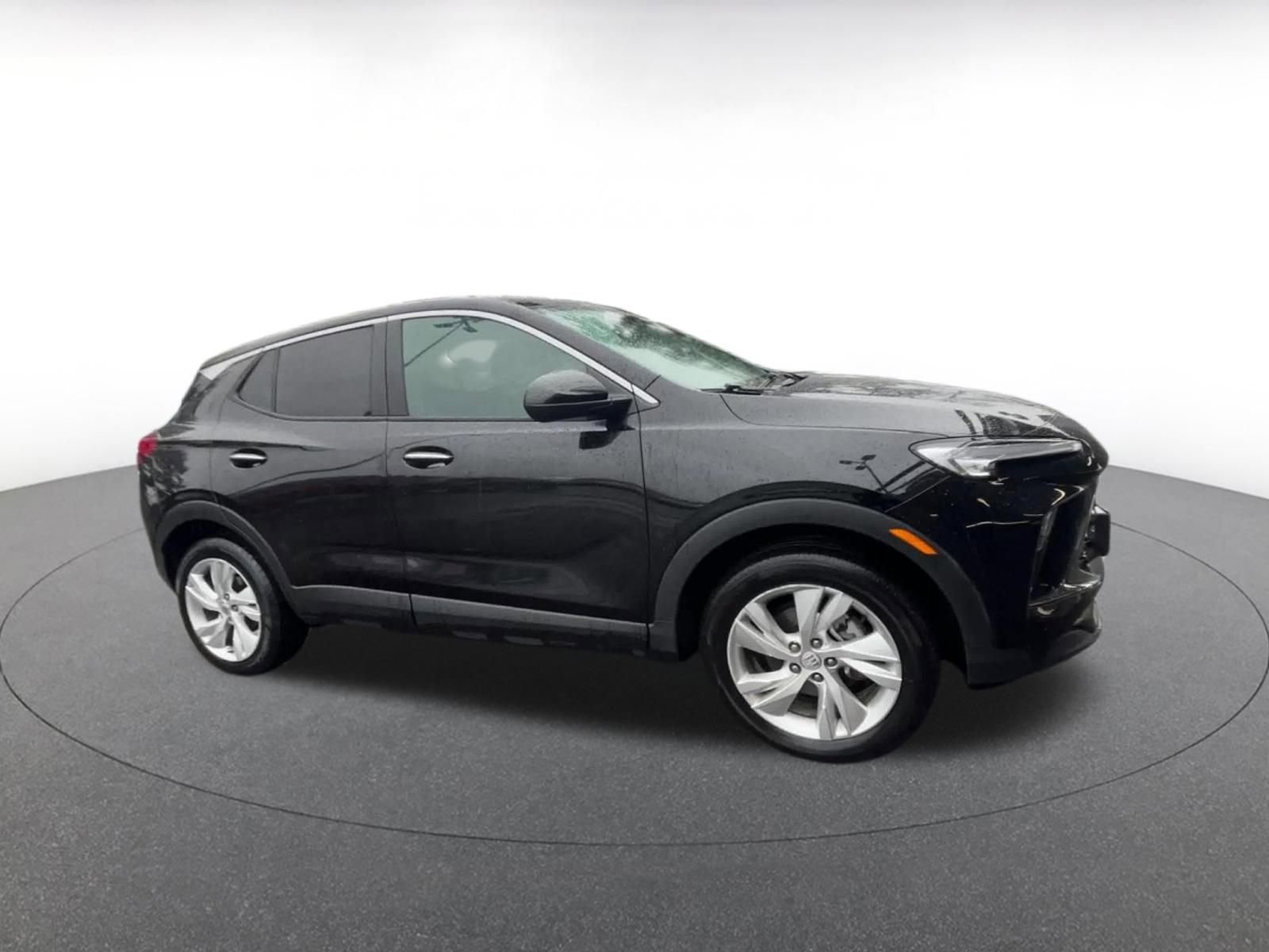 Used 2025 Buick Encore GX Preferred image 2