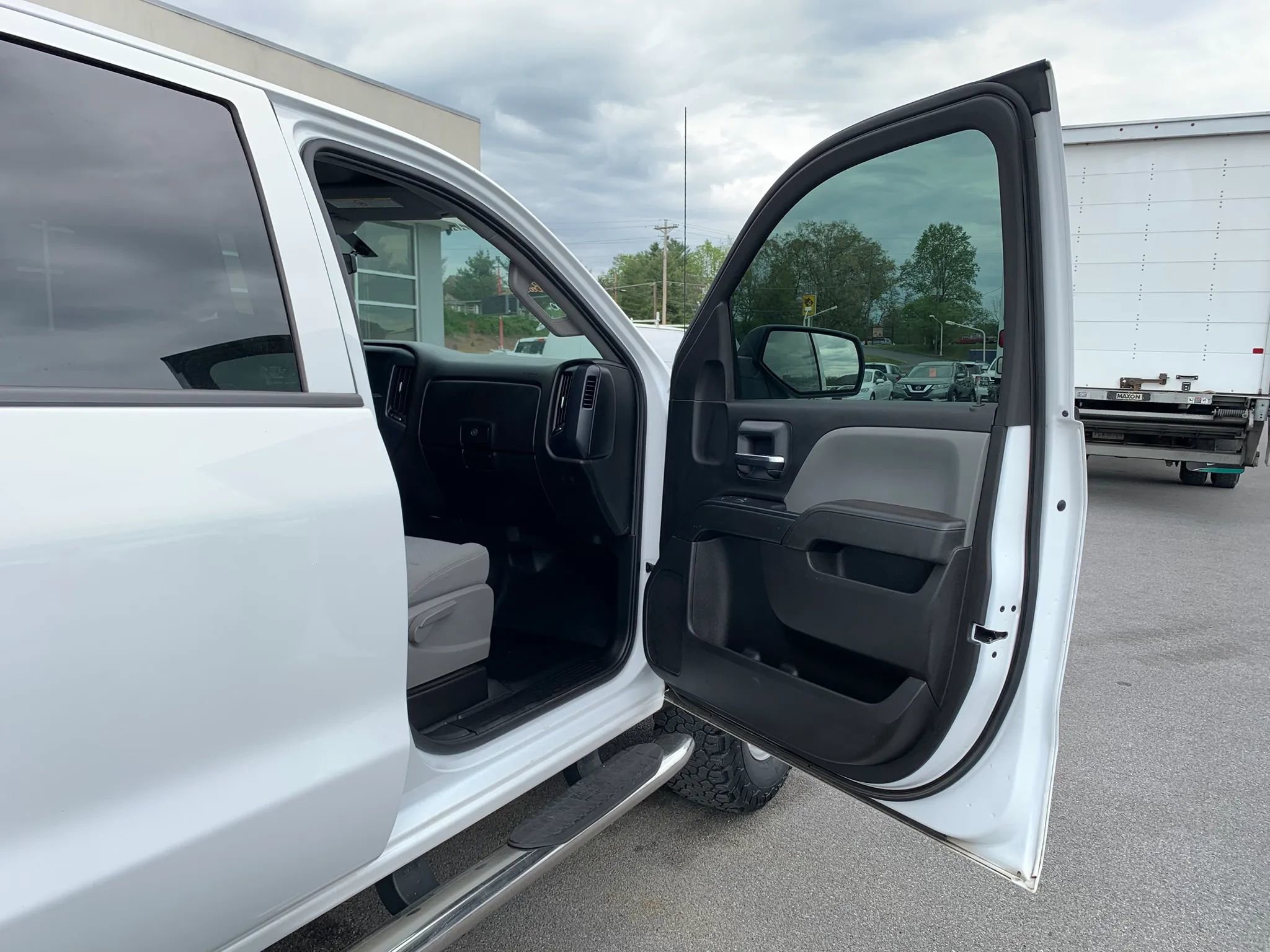 Used 2019 Chevrolet Silverado 2500 W/T AWD/4WD image 22