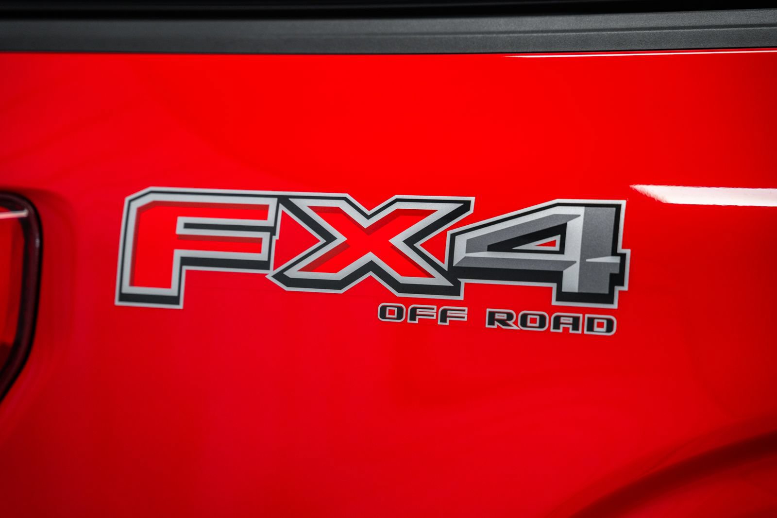 Used 2022 Ford F150 Lariat w/ Equipment Group 502A High AWD/4WD image 18