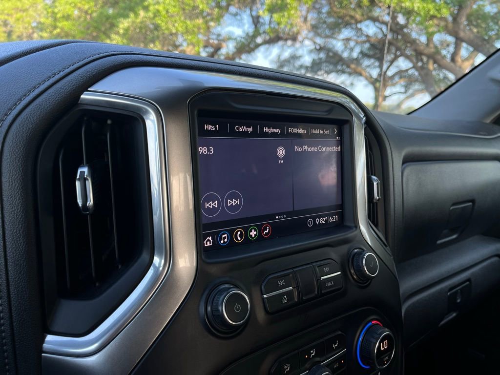 Used 2020 Chevrolet Silverado 1500 RST w/ Texas Edition AWD/4WD image 18