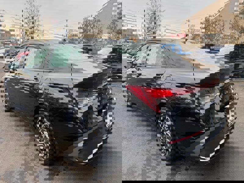 Used 2025 Hyundai Elantra Sport image 4