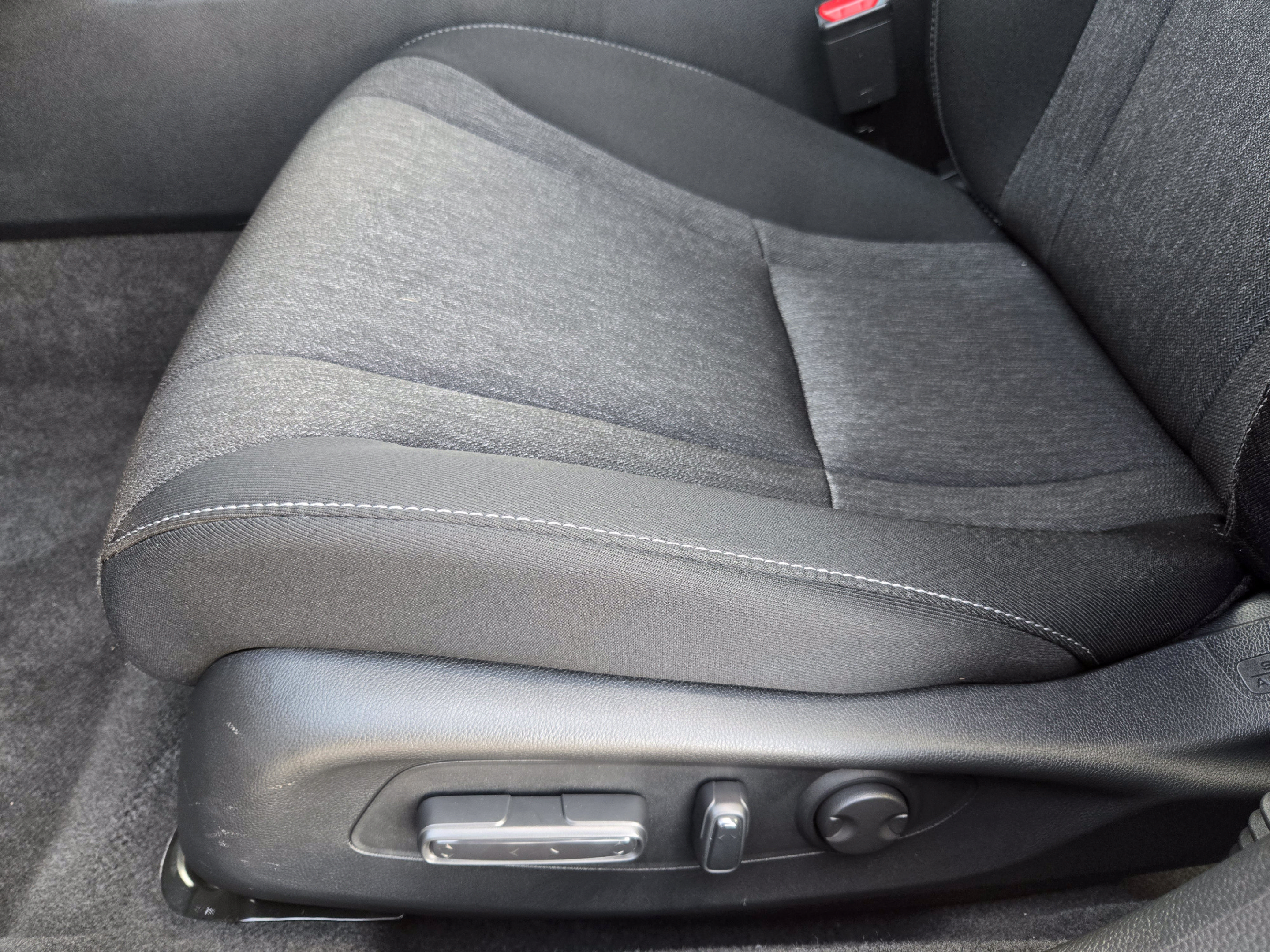 Used 2025 Honda Accord SE image 20