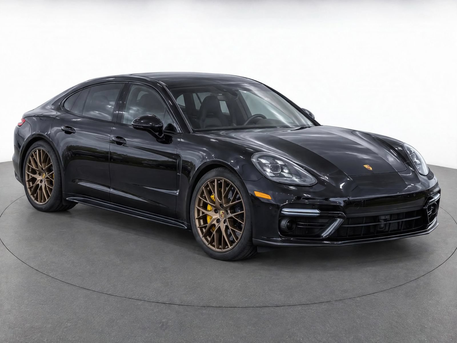 Used 2019 Porsche Panamera Turbo AWD/4WD image 2