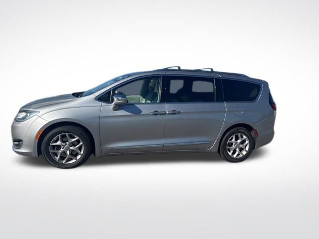 Used 2020 Chrysler Pacifica Limited image 2