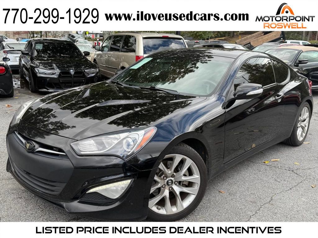 Used 2013 Hyundai Genesis 3.8 image 1