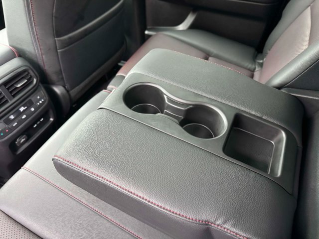 Used 2025 Honda Ridgeline Black Edition image 17