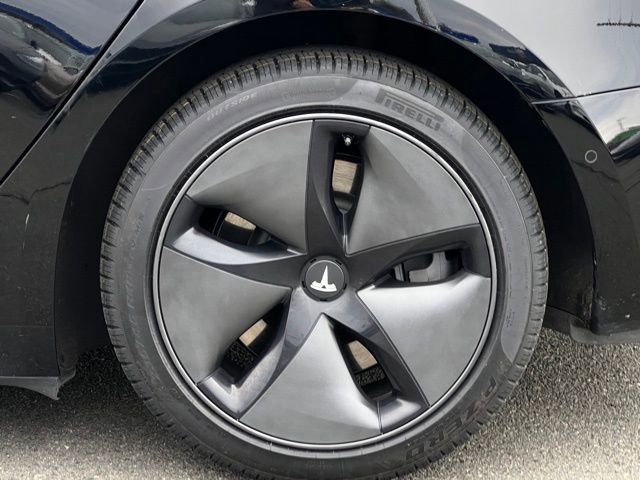 Used 2018 Tesla Model 3 Long Range image 29