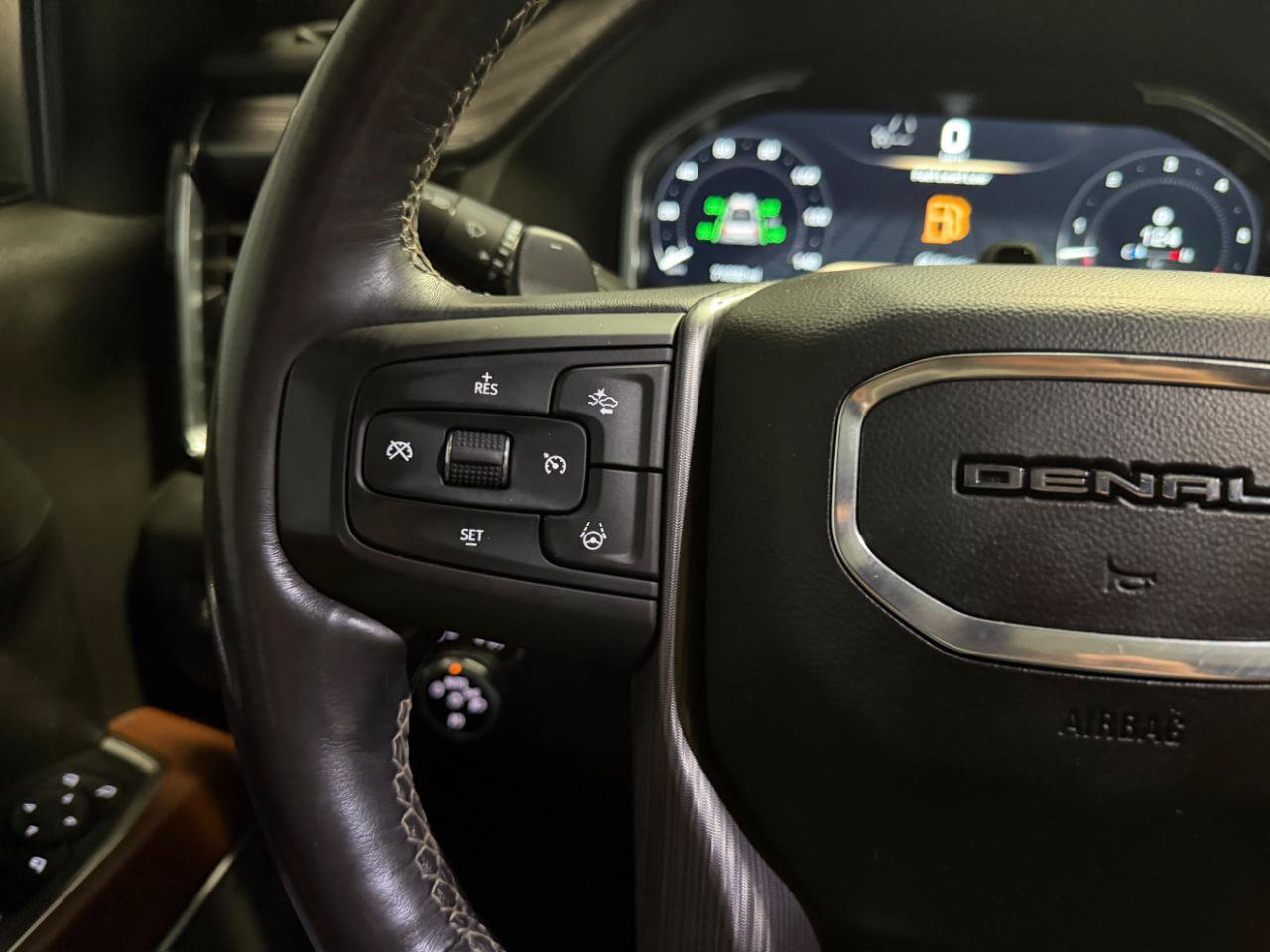 Used 2023 GMC Sierra 1500 Denali Ultimate AWD/4WD image 31