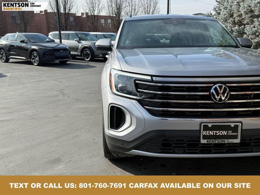 Used 2025 Volkswagen Atlas SE image 13