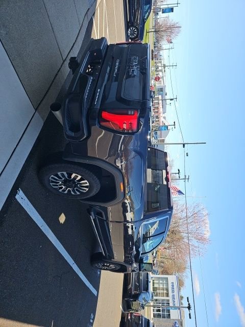 Used 2025 GMC Sierra 3500 Denali Ultimate image 5