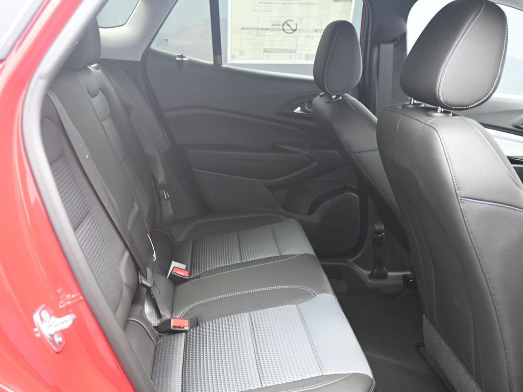 New 2026 Chevrolet Trax LT image 11