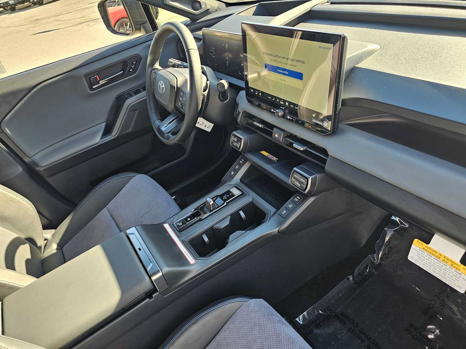 New 2026 Toyota RAV4 XSE w/ Panoramic Sun Roof Package AWD/4WD image 11