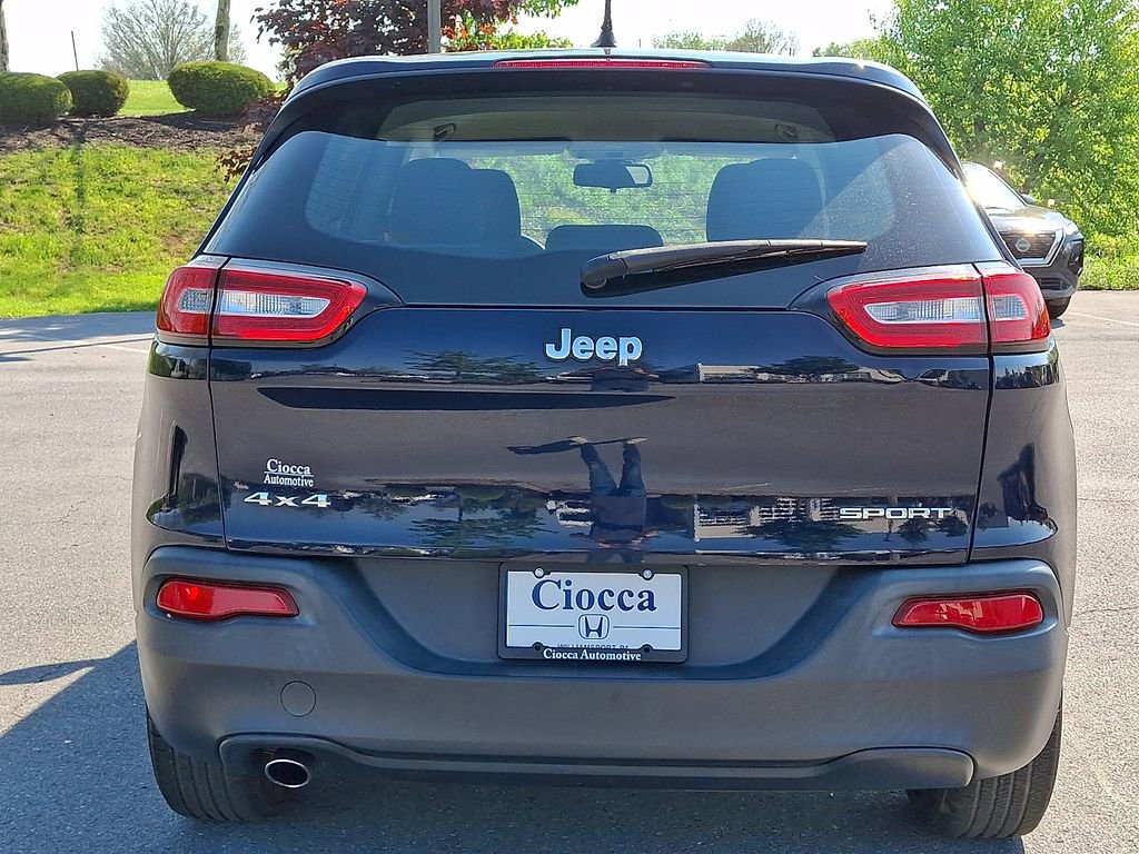 Used 2014 Jeep Cherokee Sport AWD/4WD image 8