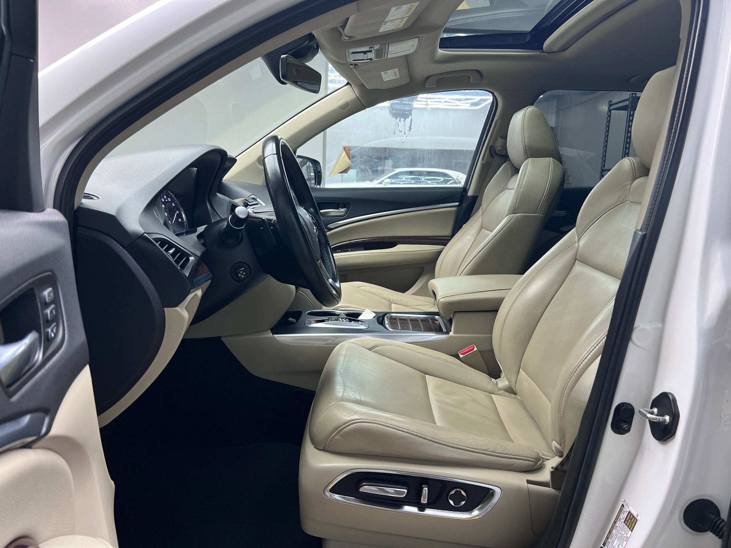 Used 2020 Acura MDX FWD image 12