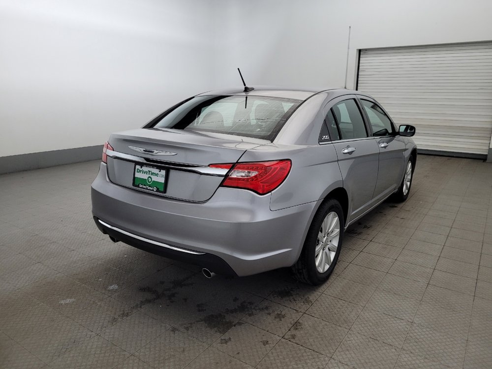 Used 2014 Chrysler 200 Limited image 9