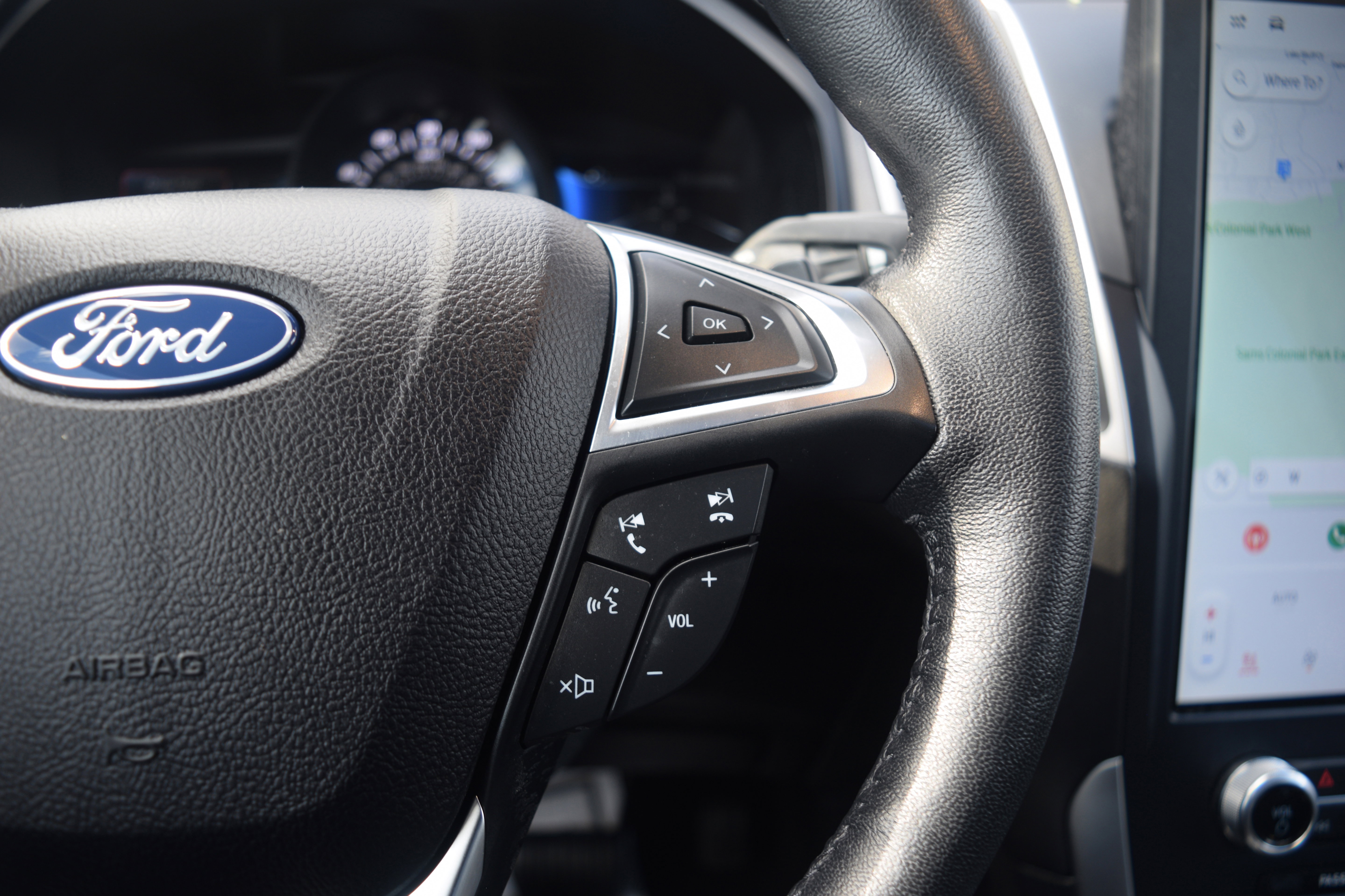 Used 2023 Ford Edge SEL w/ Convenience Package image 5