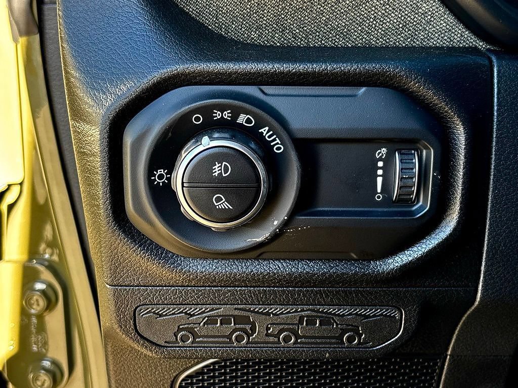 New 2026 Jeep Gladiator Willys AWD/4WD image 20