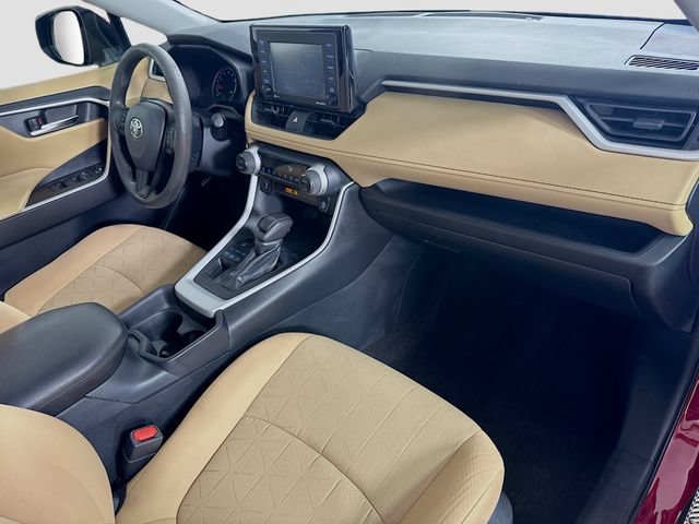 Certified 2020 Toyota RAV4 XLE w/ Convenience Package AWD/4WD image 31