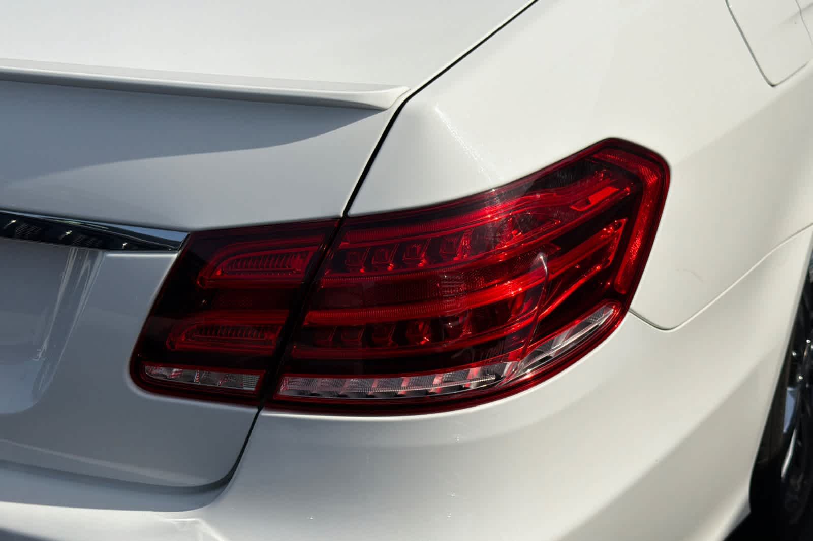Used 2016 Mercedes-Benz E 350 Sedan image 16