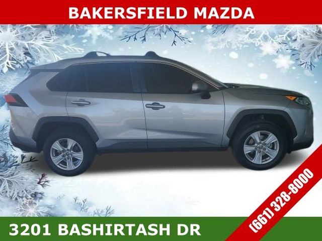 Used 2021 Toyota RAV4 XLE image 4